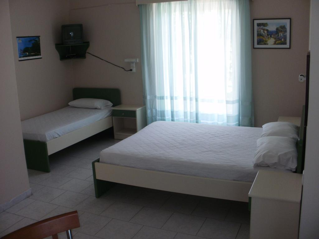 לייה Triantis Apartments חדר תמונה