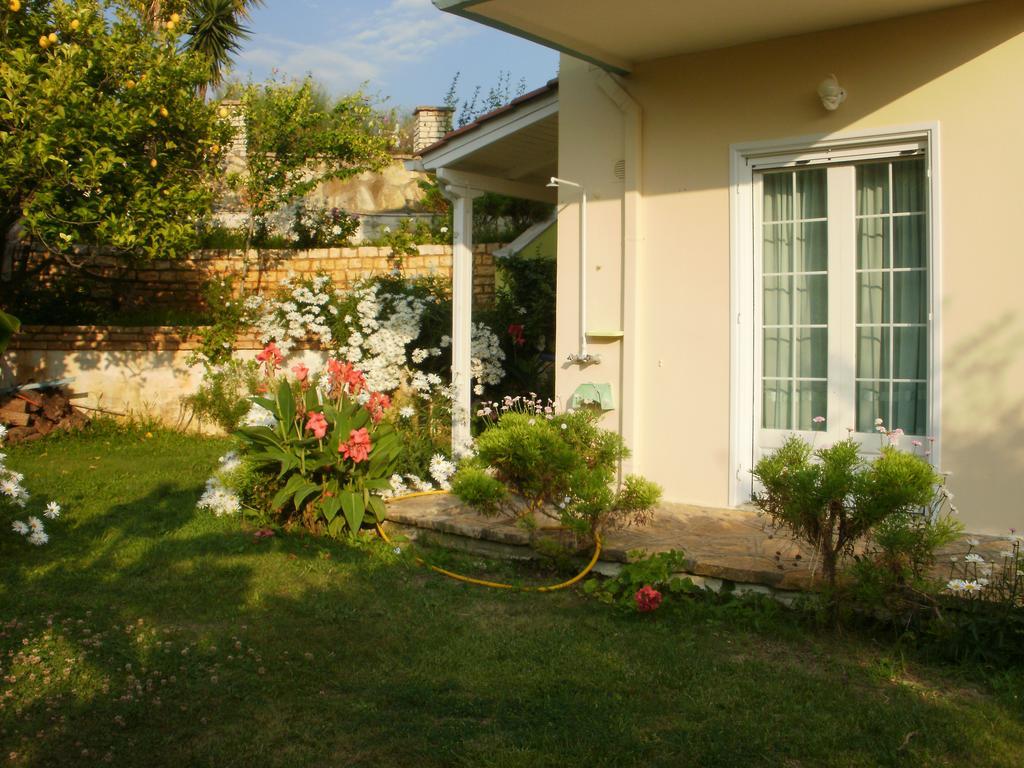 לייה Triantis Apartments חדר תמונה
