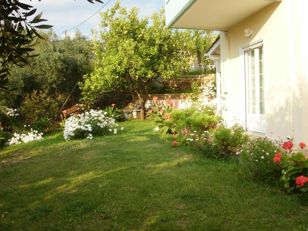 לייה Triantis Apartments חדר תמונה